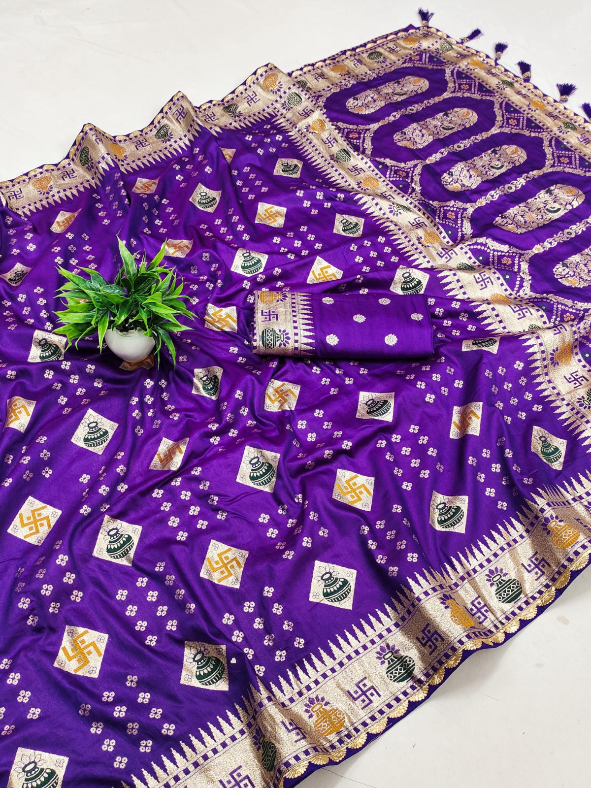 Women Purple Paithani Soft Silk Saree