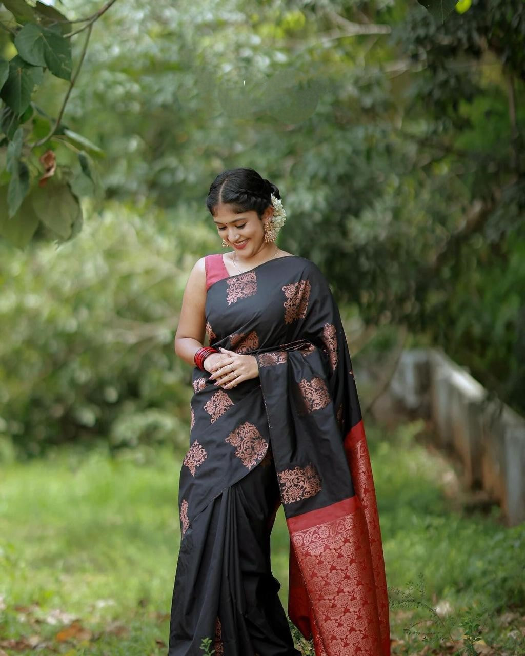 Allurin Black Silk Saree