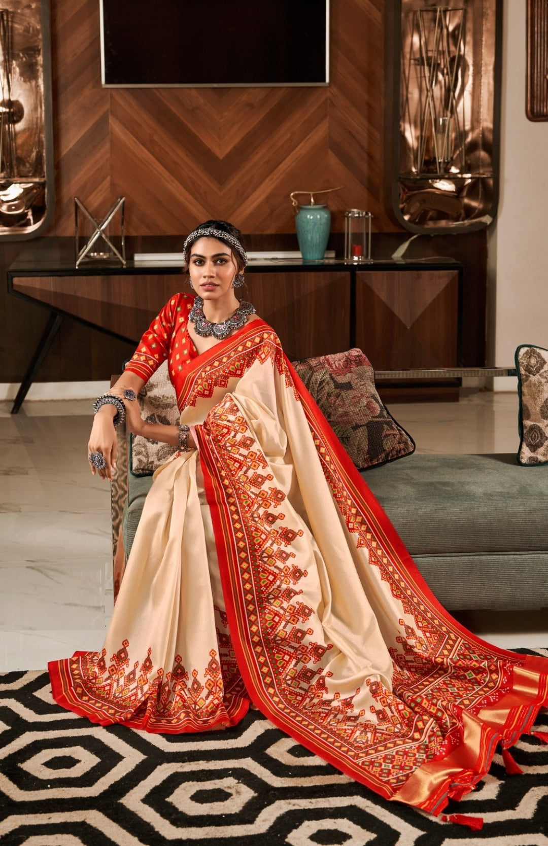 Women Peach And Red Tusser Patola Silk Saree