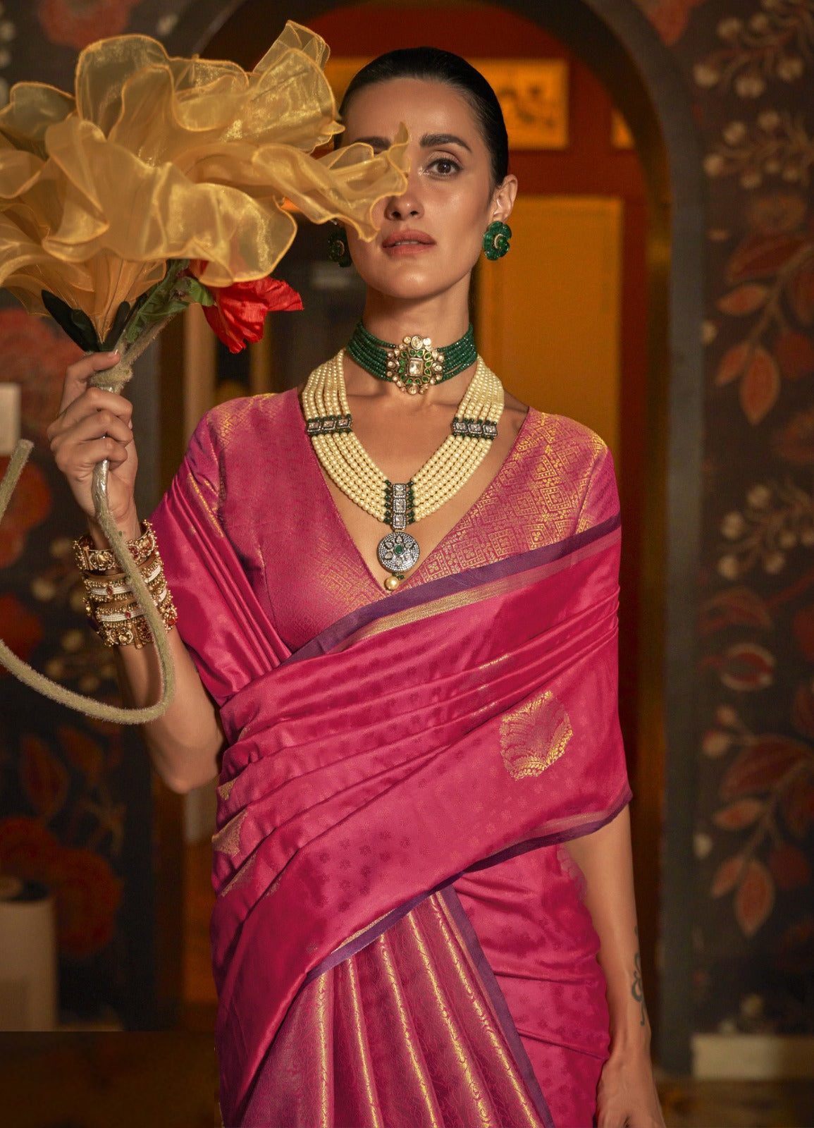 Elegant Pink Weaving Silk Handloom Saree
