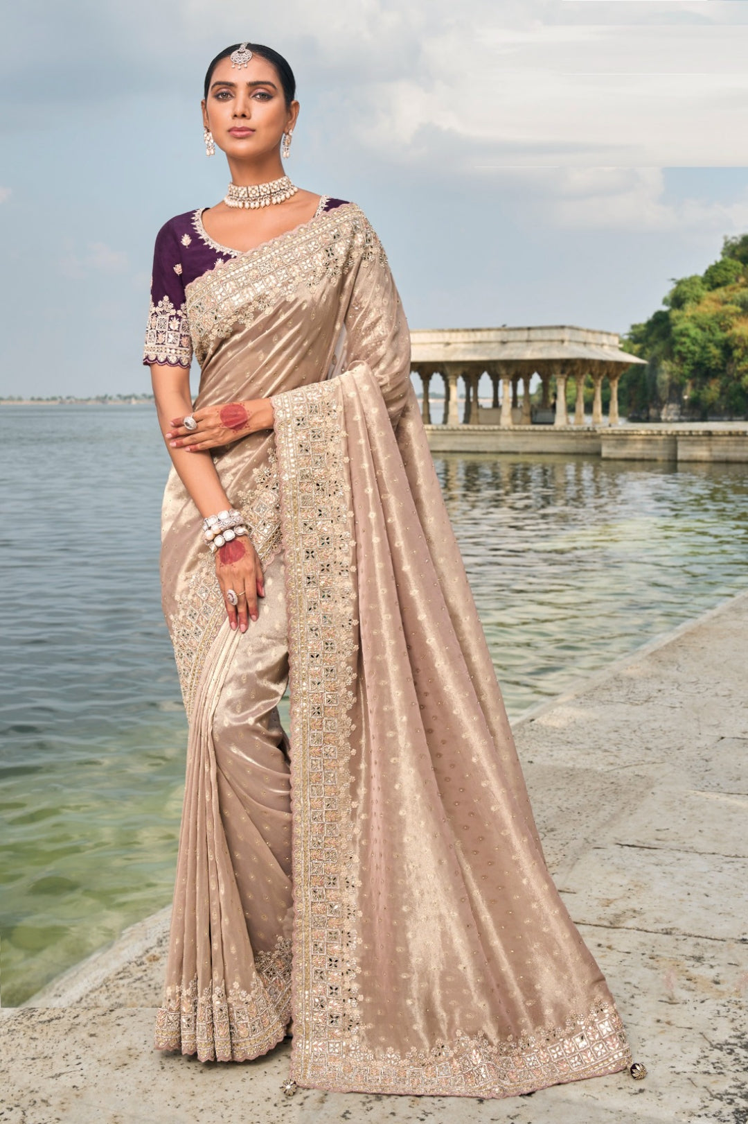 Sophisticated Mauve Pure Kanjivaram Butti Saree With Jarkhan, Mirror & Moti Heavy Work Boutique Style Saree