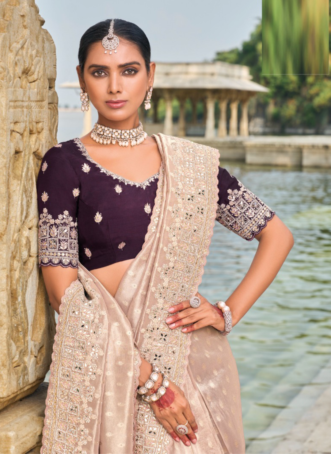 Sophisticated Mauve Pure Kanjivaram Butti Saree With Jarkhan, Mirror & Moti Heavy Work Boutique Style Saree
