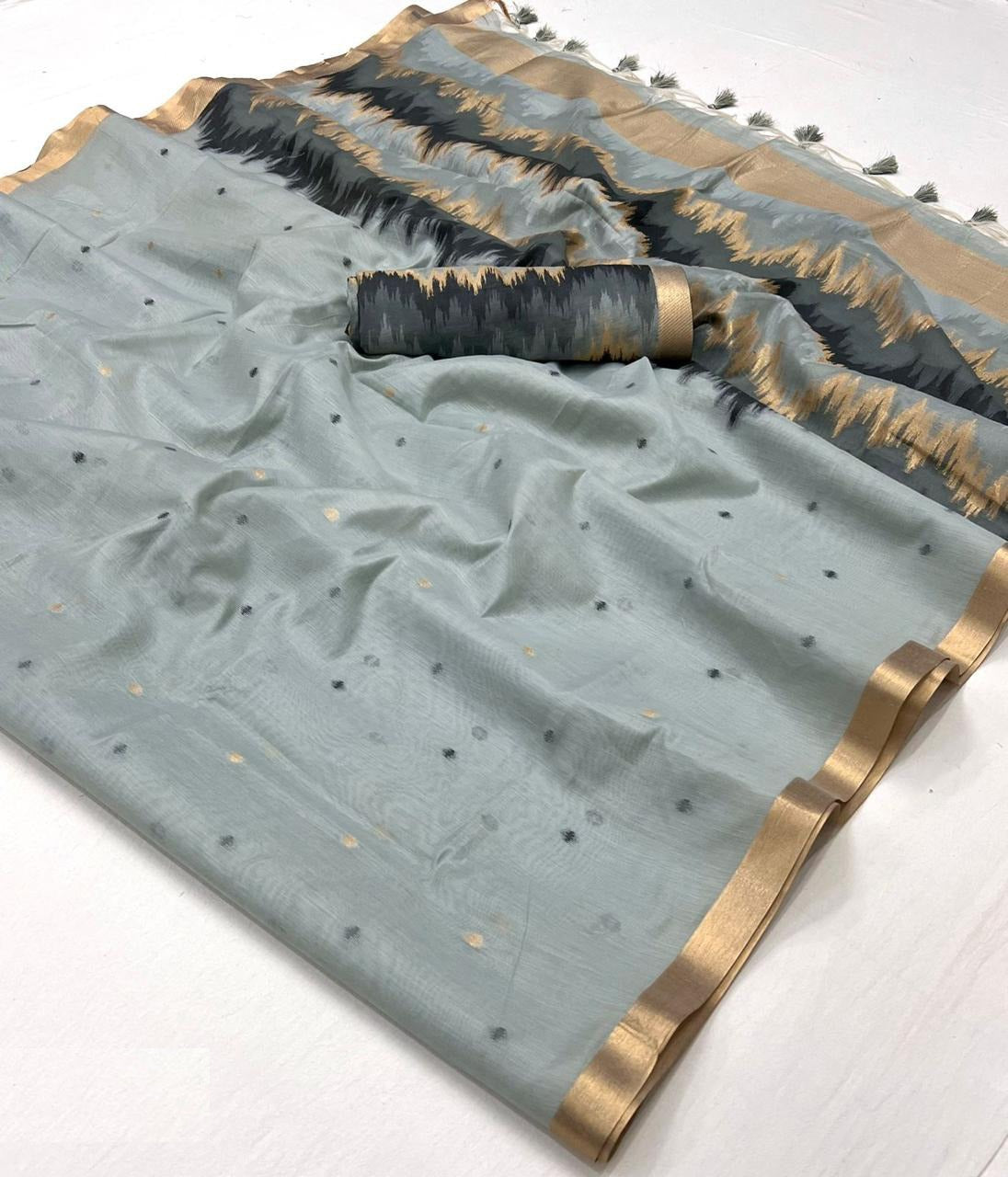Sublime Grey Handloom Weaving Silk Saree