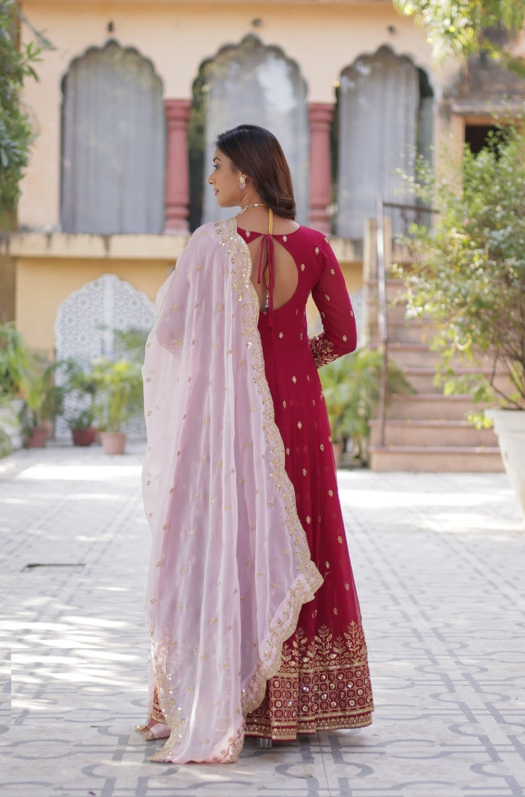 Women Rose Pink Georgette Gown With Dupatta With Embroidery Work