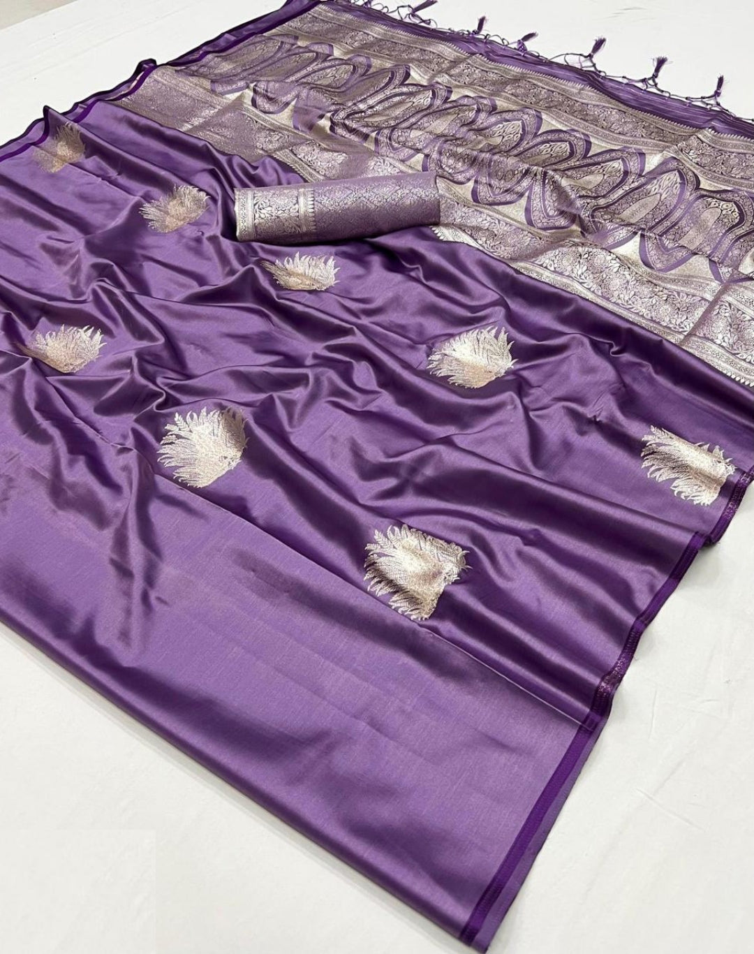 Women Purple Handloom Weaving Jari Silk Saree