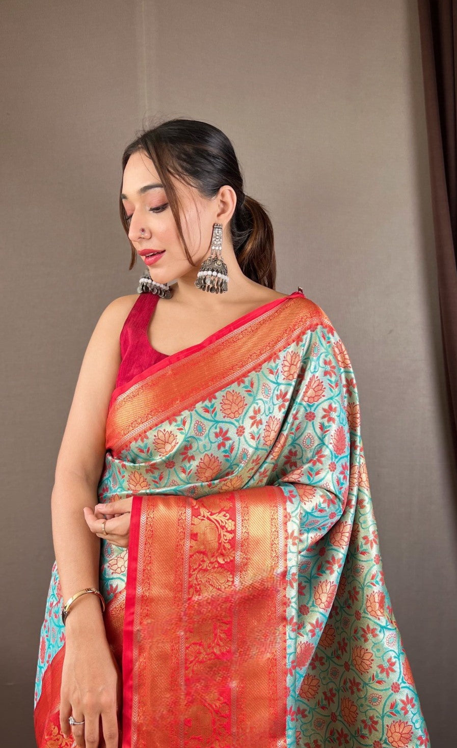 Women Blue And Red Kanjivaram Silk  Saree