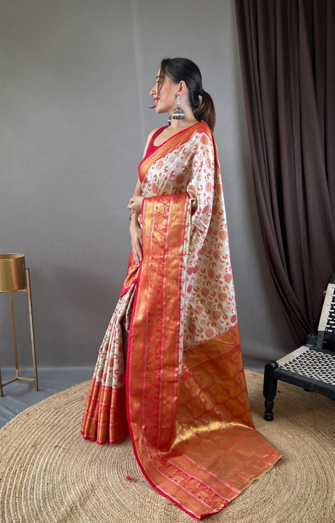 Women Sea Green And Red Kanjivaram Silk  Saree