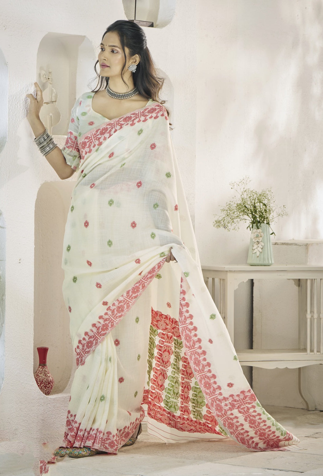 Women White Linen Cotton Saree