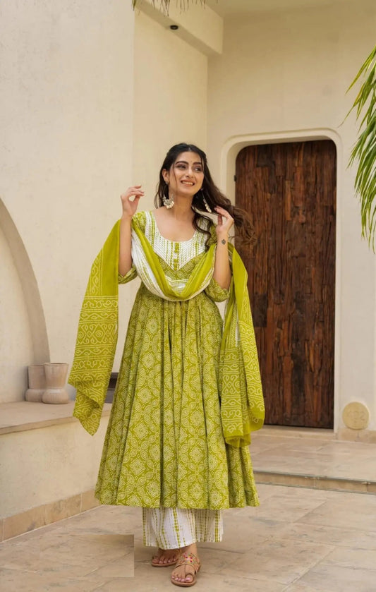 Women Green Muslin Anarkali Suit Set