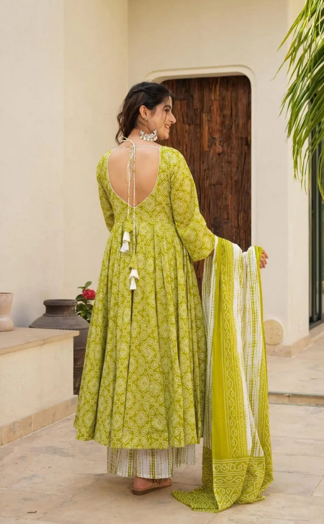Women Green Muslin Anarkali Suit Set