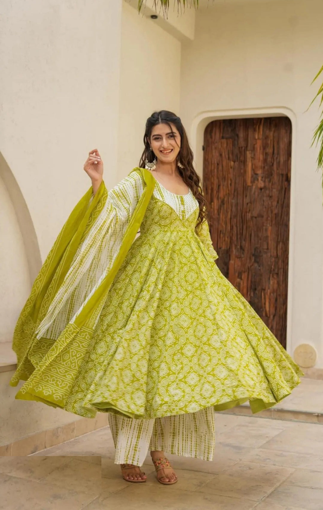 Women Green Muslin Anarkali Suit Set