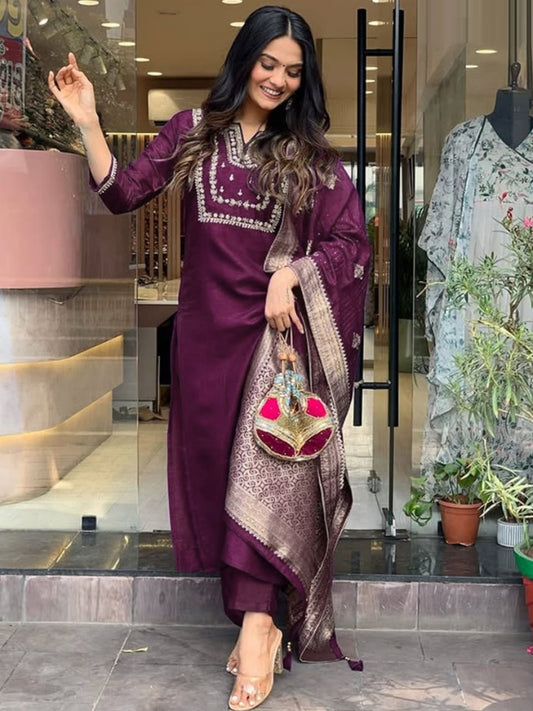 Women Burgundy Silk Jacquard Suit Set