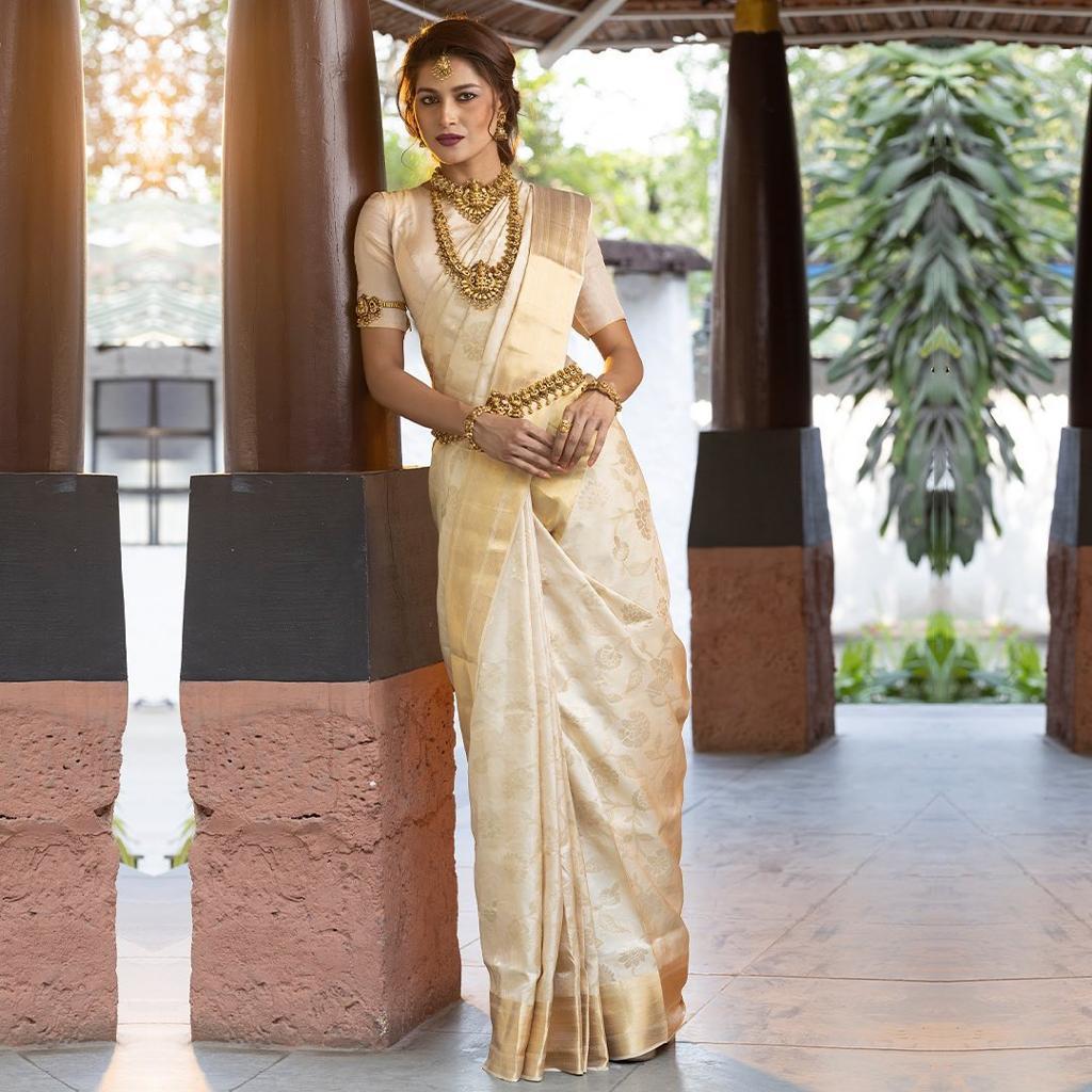 Women Off White Kanjivaram Soft Silk Saree