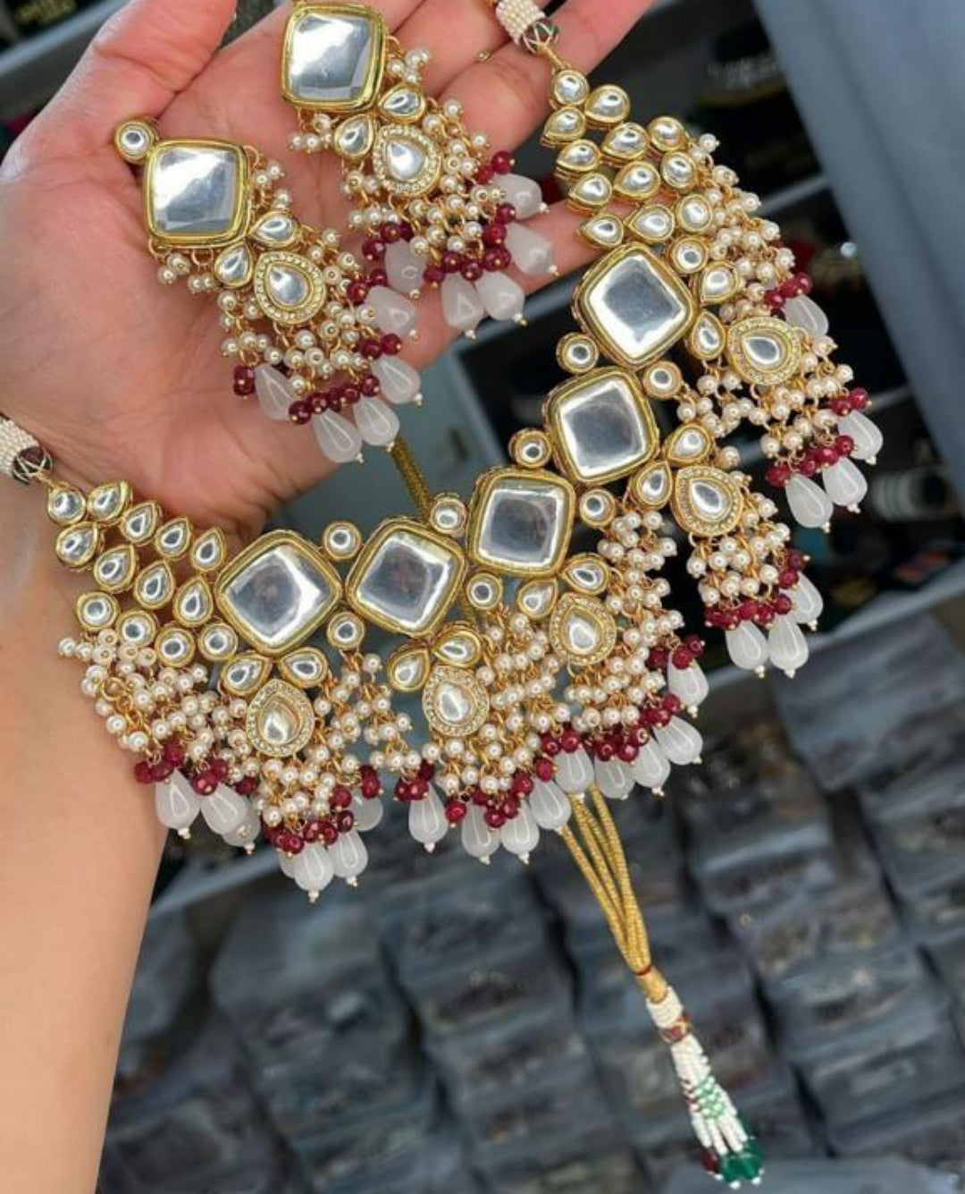 Exquisite Stone Studded Necklace Set