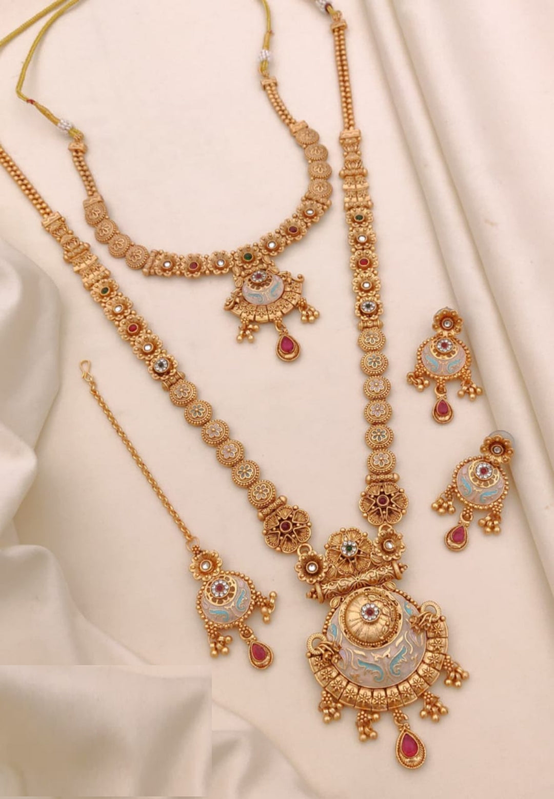 Elegant Golden Polished Kundan Choker Necklace Set