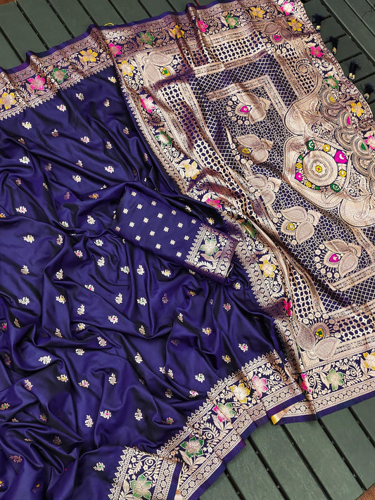 Women Navy Blue Silk Floral Saree