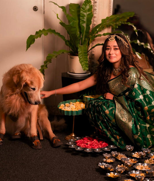 Women Green Silk Floral Print Saree