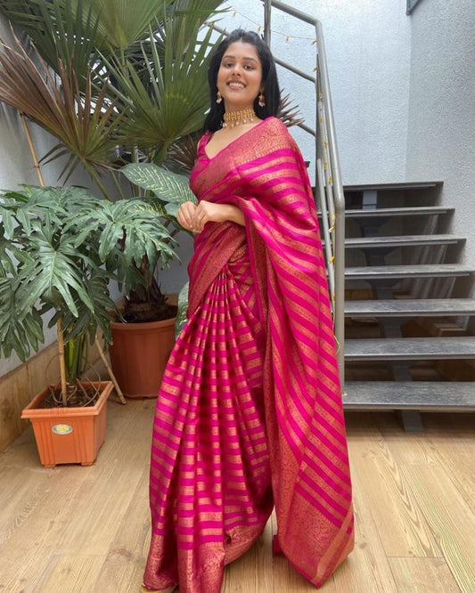 Women Pink Banarasi Soft Silk Saree