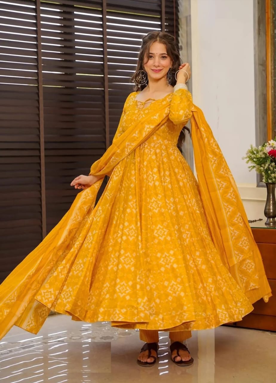 Women Mustard Muslin With Digital Print Anarkali Suit Set