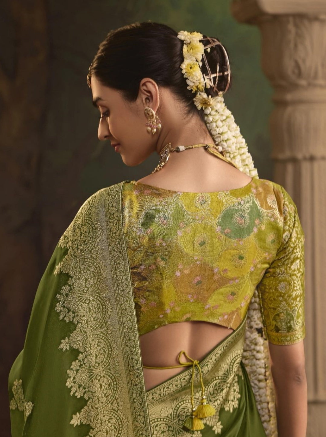 Opalescent Mehendi Green Crepe Dola Silk Saree