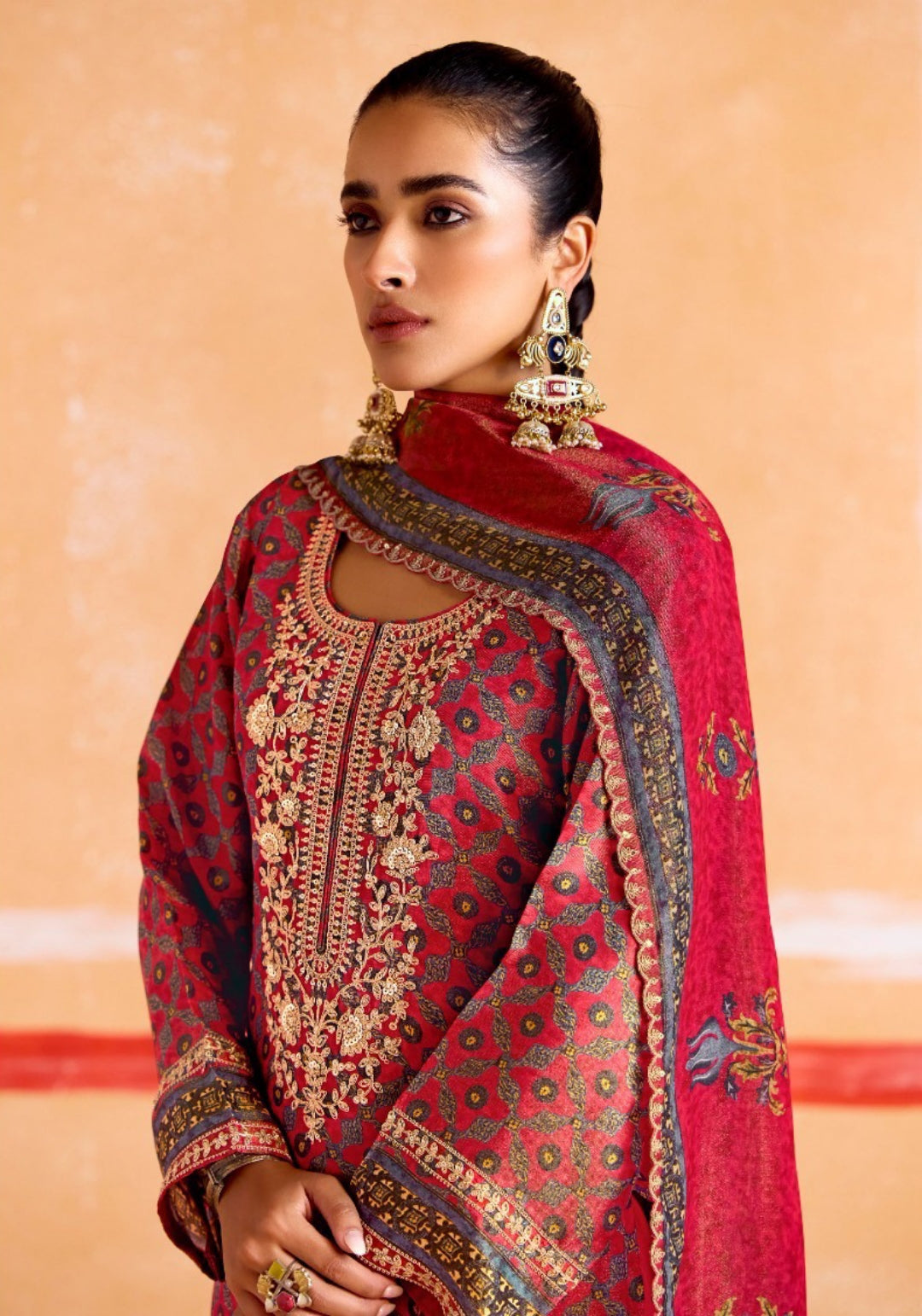 Gleaming Pink Muslin Banarasi Zari Digital Print With Embroidery Work Straight-Cut Suit Set