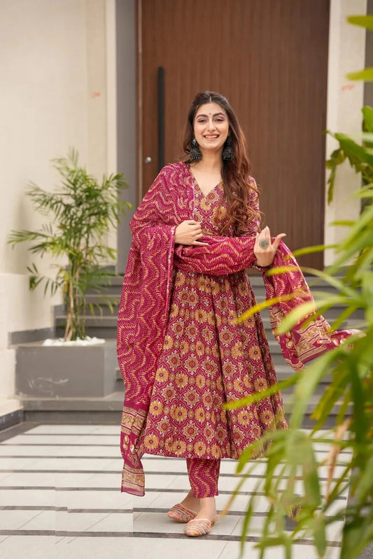 Women Digital Print Pink Muslin Anarkali Suit Set