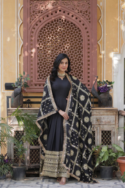 Women Black Georgette Gown With Dupatta