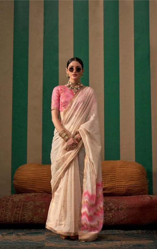 Flattering Off White Handloom Weaving Silk Saree