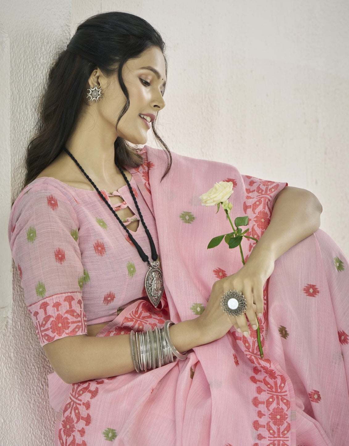 Women Light Pink Linen Cotton Saree