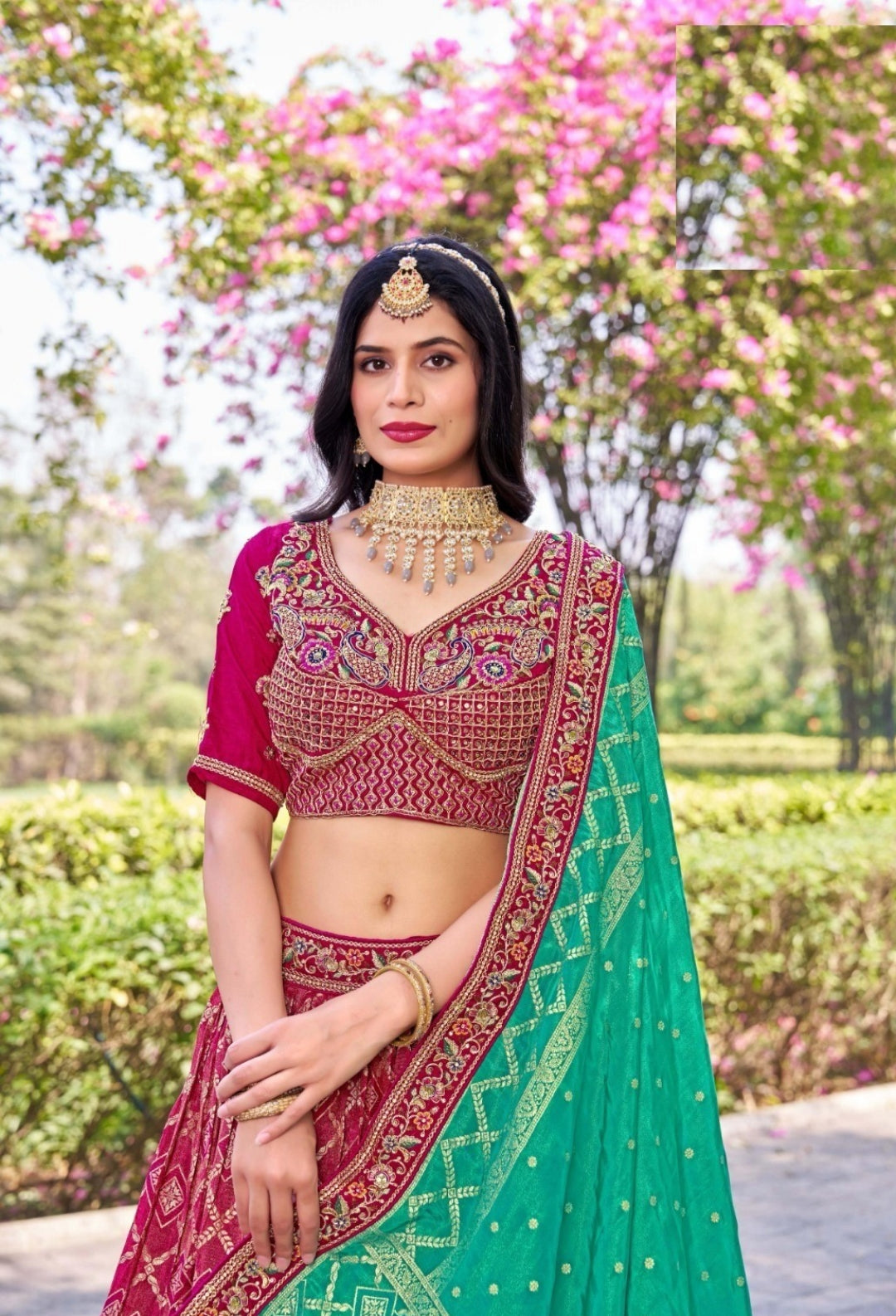 Exquisit Pink Banarasi Silk Traditional Lehenga