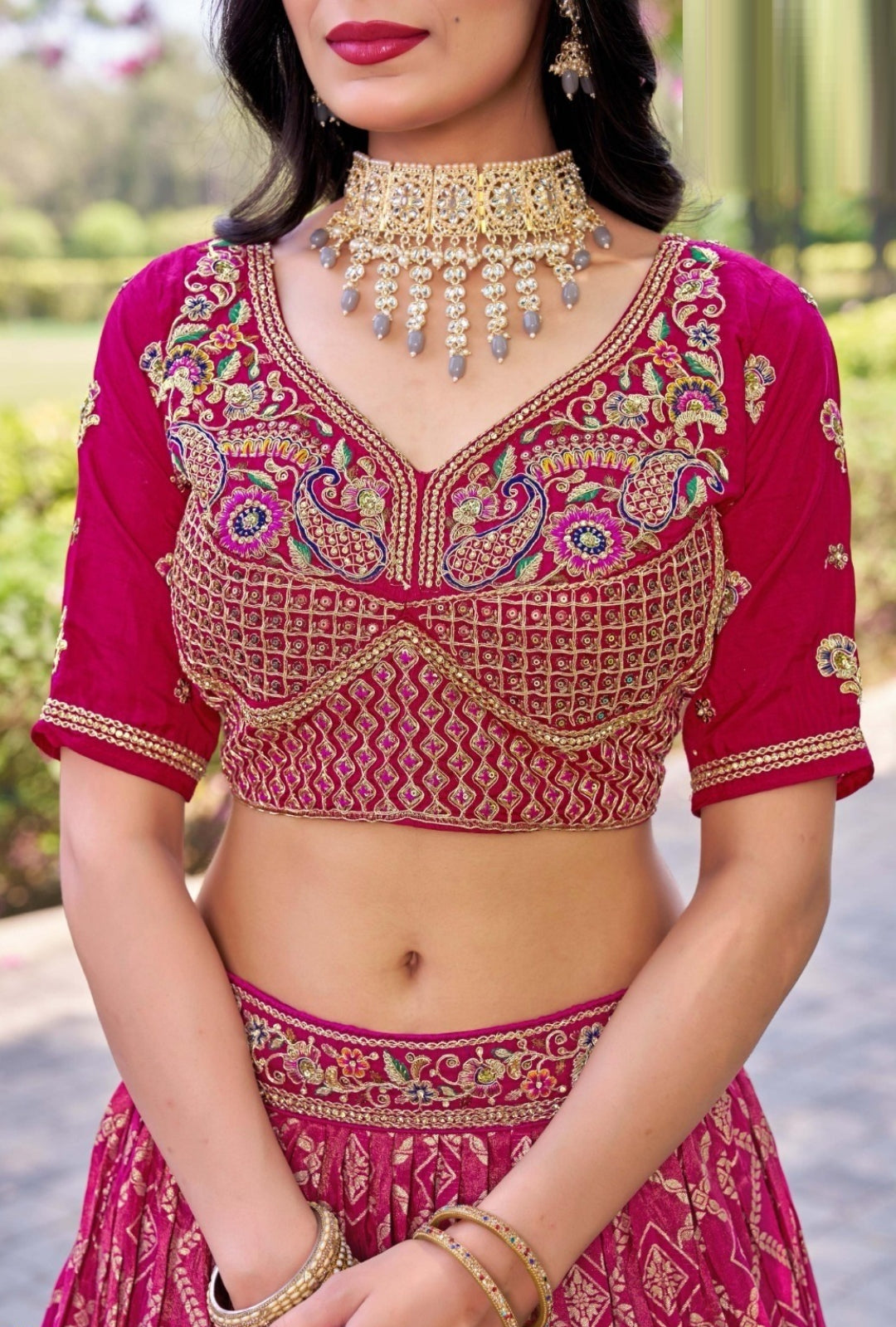 Exquisit Pink Banarasi Silk Traditional Lehenga