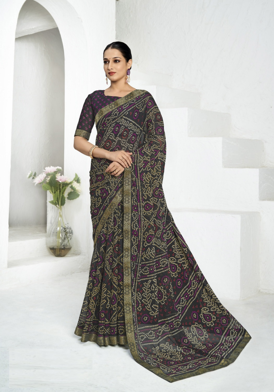 Women Black Chiffo Vibrant Saree