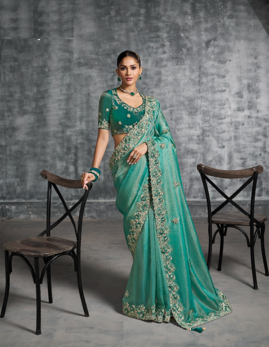 Enchanting Rama Green Tissue Tissue Saree