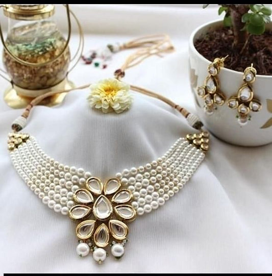 Elegant Pearl and Kundan Necklace Set with Earrings