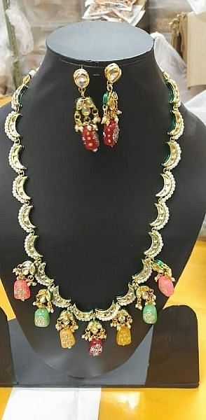 Elegant Multicolor Traditional Necklace Set with Earrings