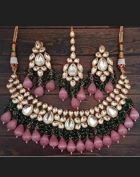 Exquisite Kundan and Pearl Jewelry Set with Pink Drops
