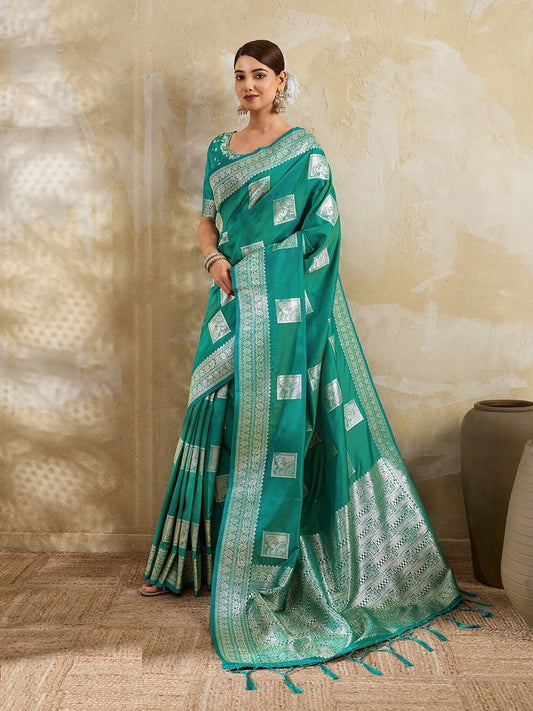 Women Blue Silk Blend Desi Saree