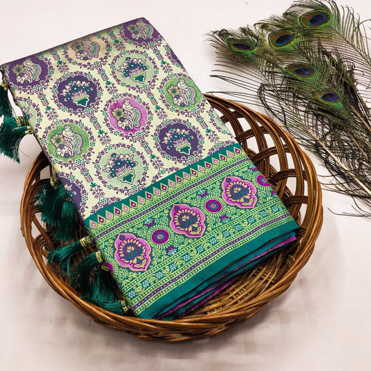 Beautiful Green and Gold Kanjivaram Silk Saree with Meenakari work