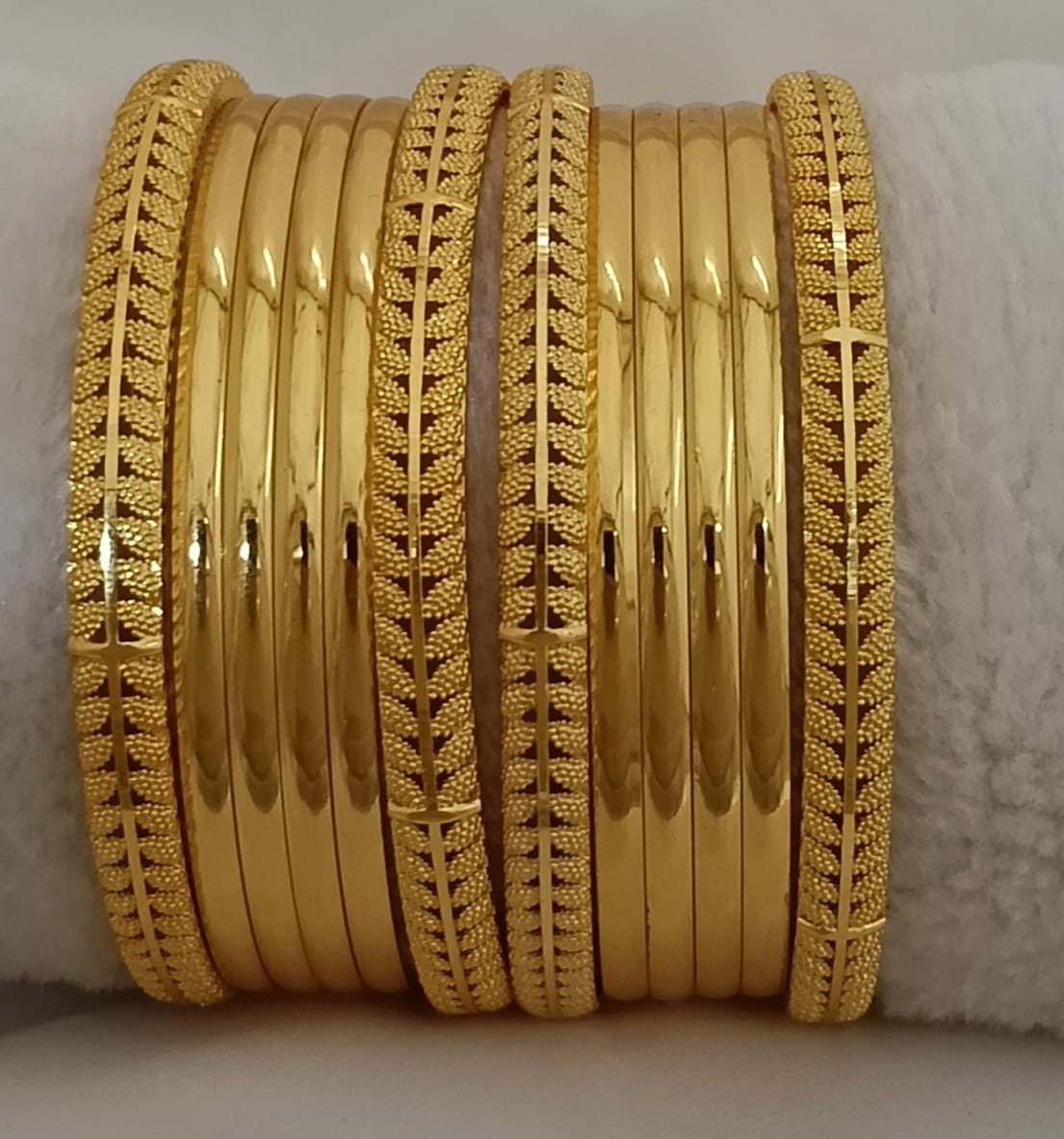 Gioielleria Indian Gold Plated Metal Bangles Featuring Textured And Studded Patterns