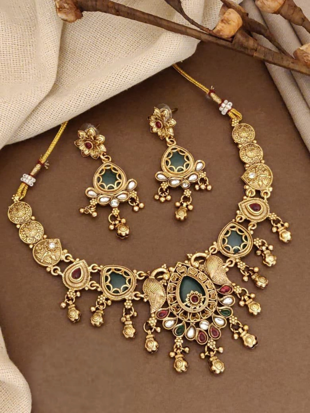 Elegant Emporium Antique Gold Plated Choker Jewelry Set For Women