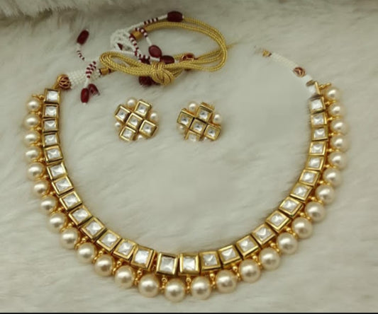Elegant White Pearl And Stone Necklace Set
