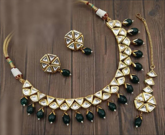 Elegant Black Stone Studded Necklace Set